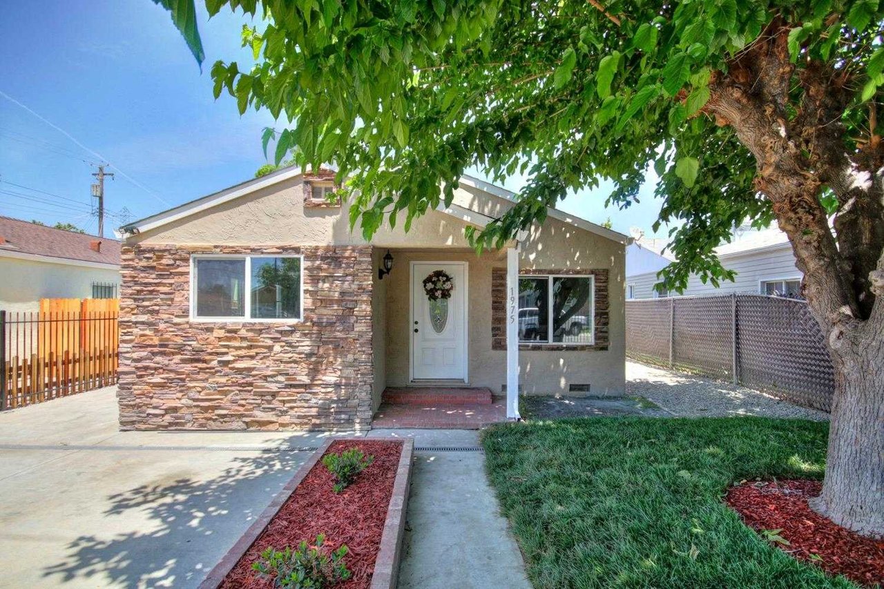 1975 GRAND Avenue