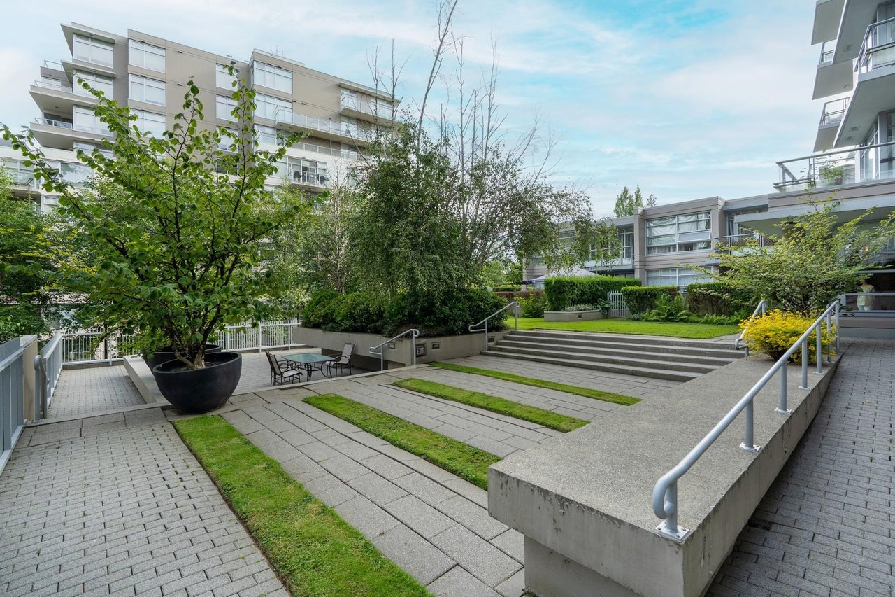 710-9266 University Cres