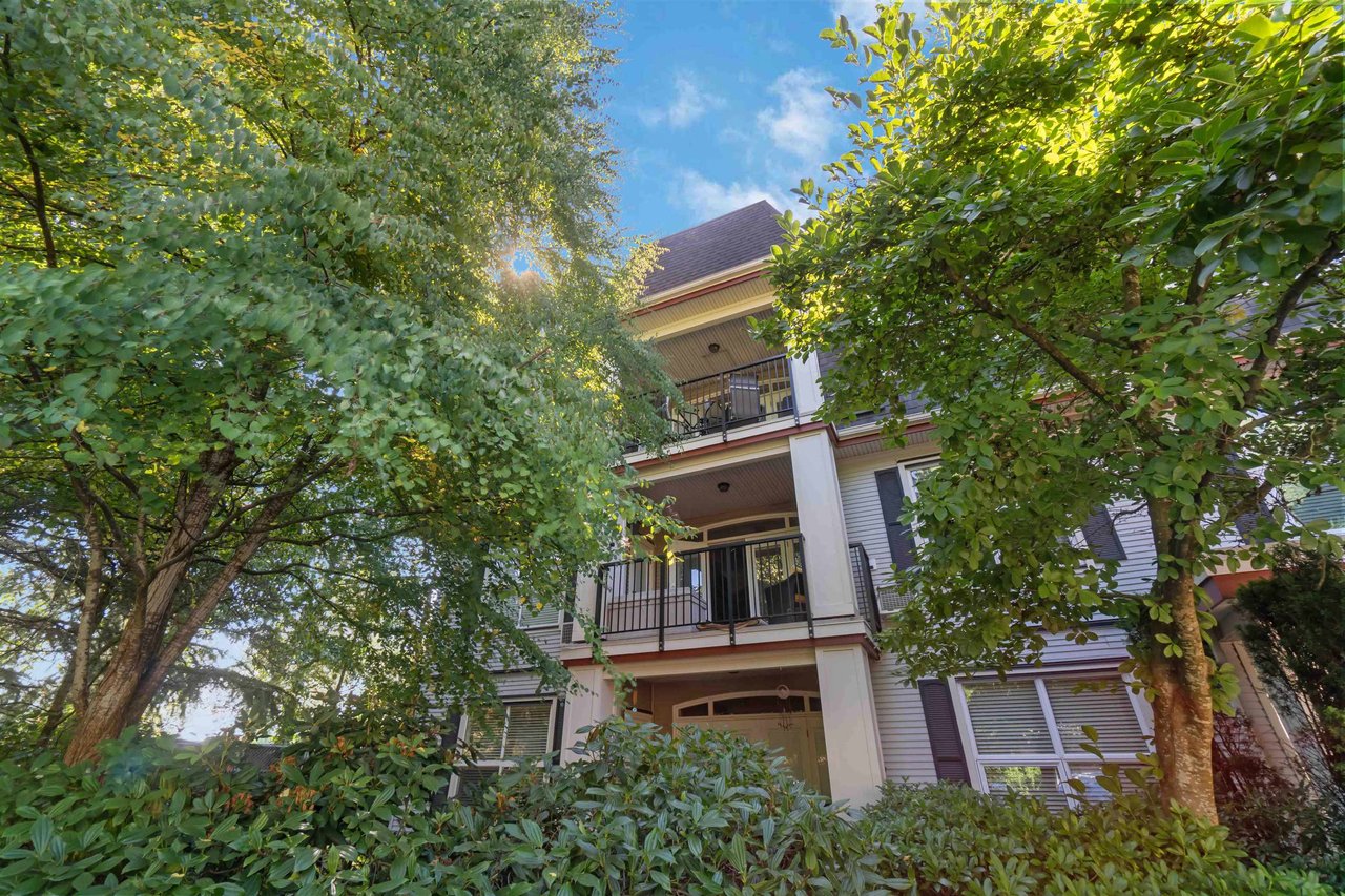 318-990 Adair Ave