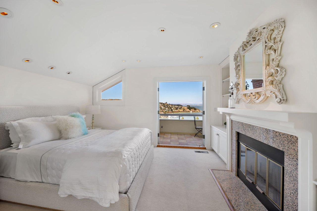Iconic Belvedere View Estate