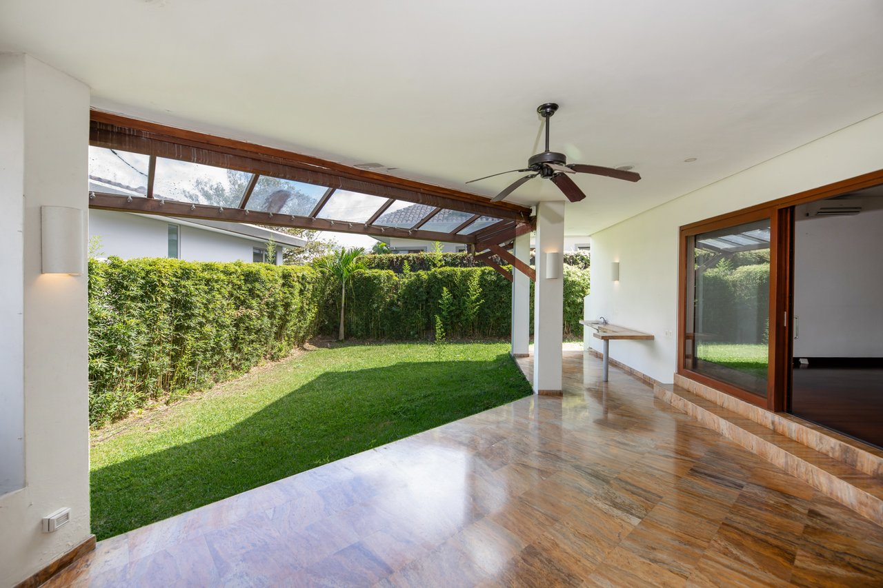 Modern Rented Estate, Escazu, San Jose