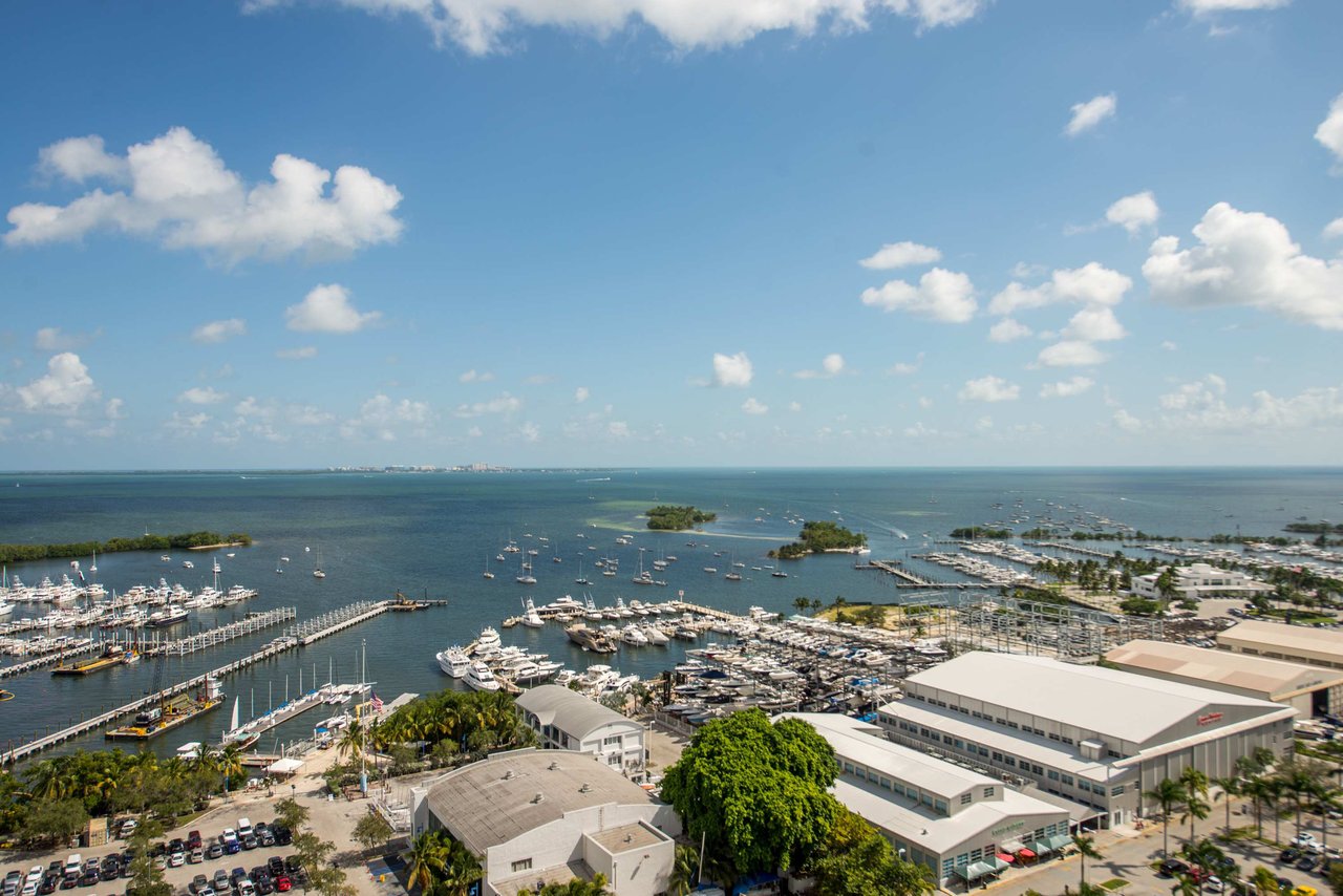 2627 S Bayshore Drive #2202