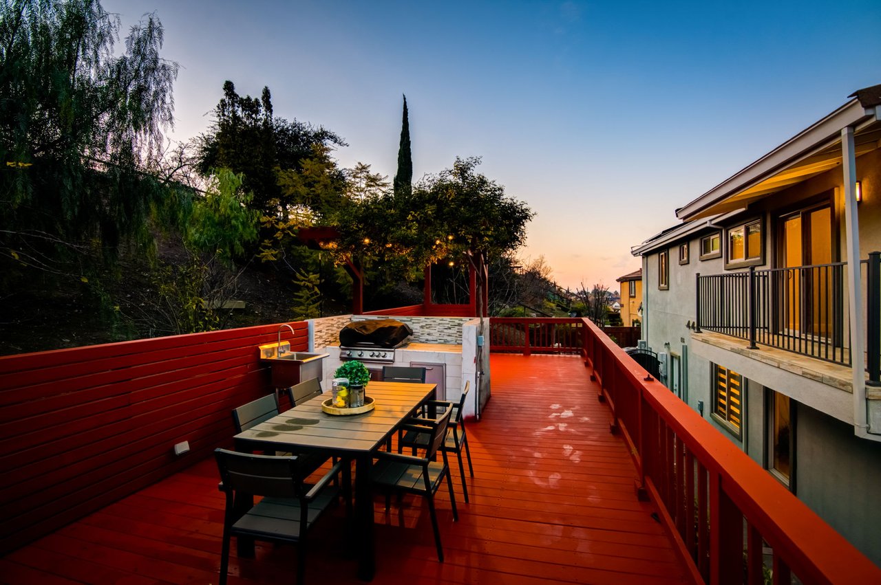 3902 Mars Court