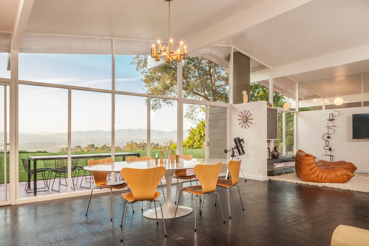 15171 Mulholland Dr