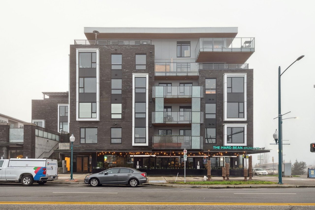 509-83 Moody St