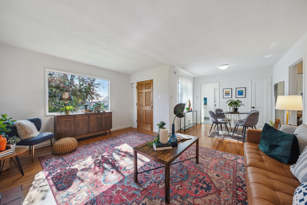 1358 Mariposa St