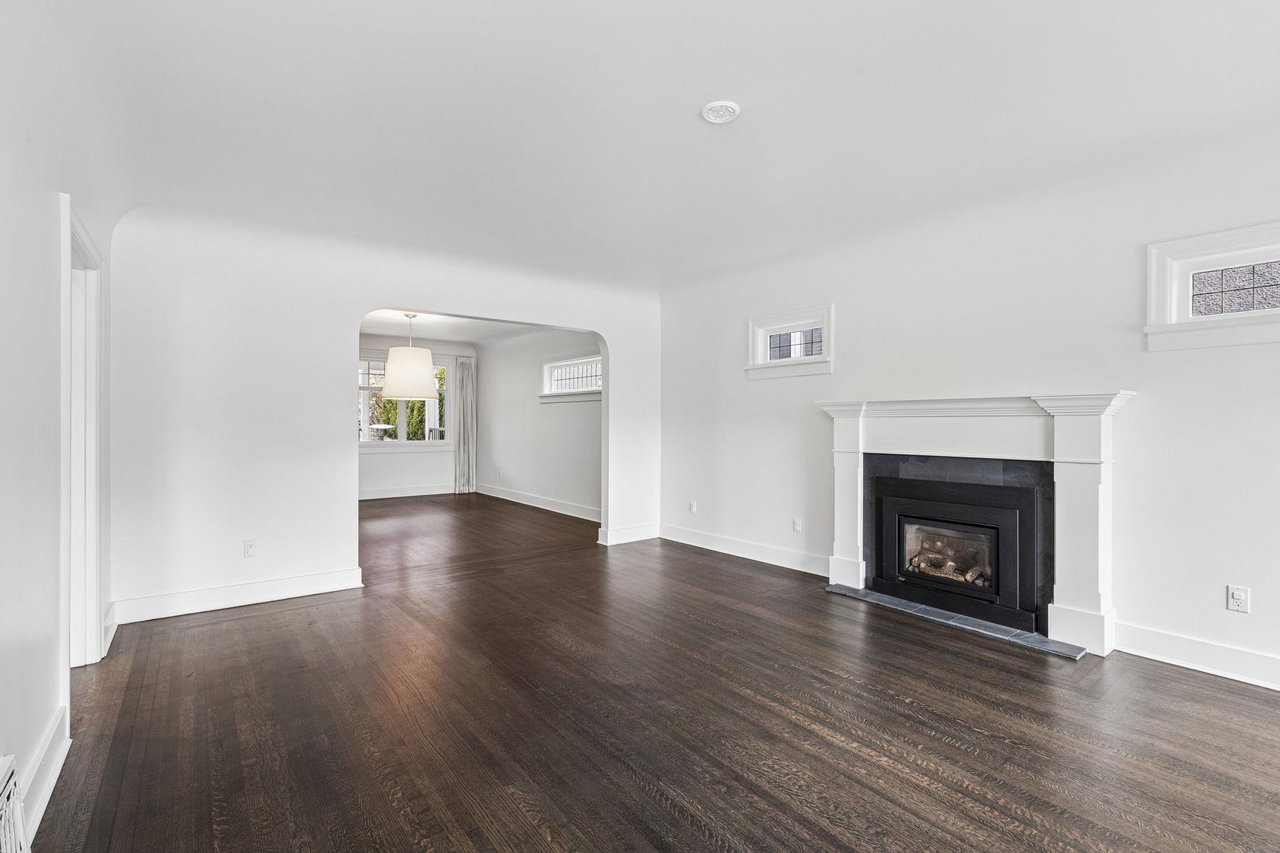 2859 W 33rd Ave