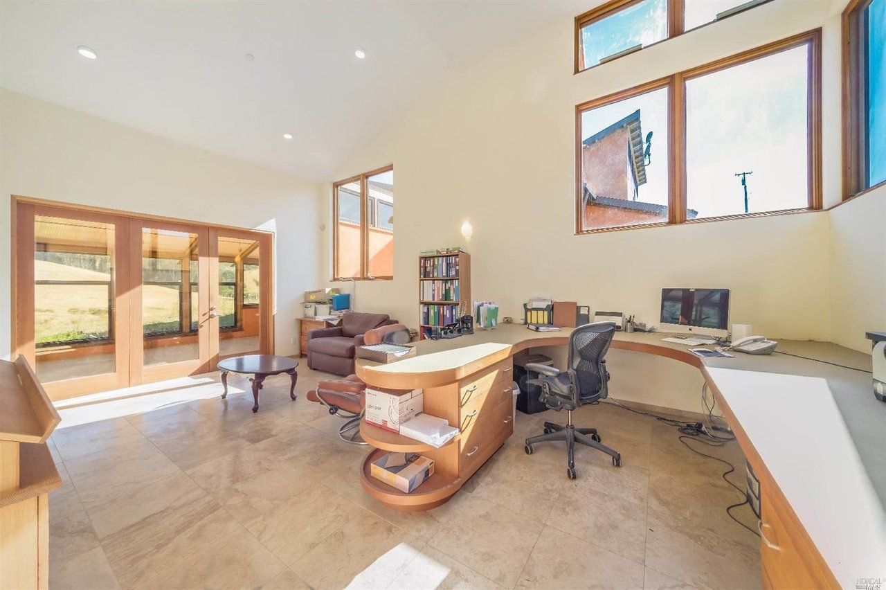 1100 Vly Frd Freestone Rd