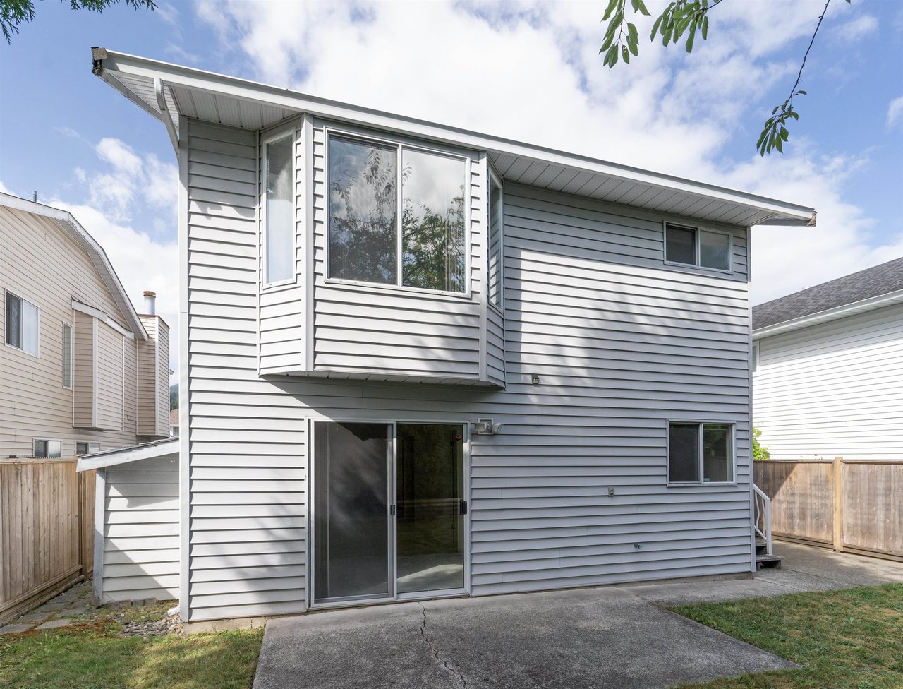 2556 Raven Ct