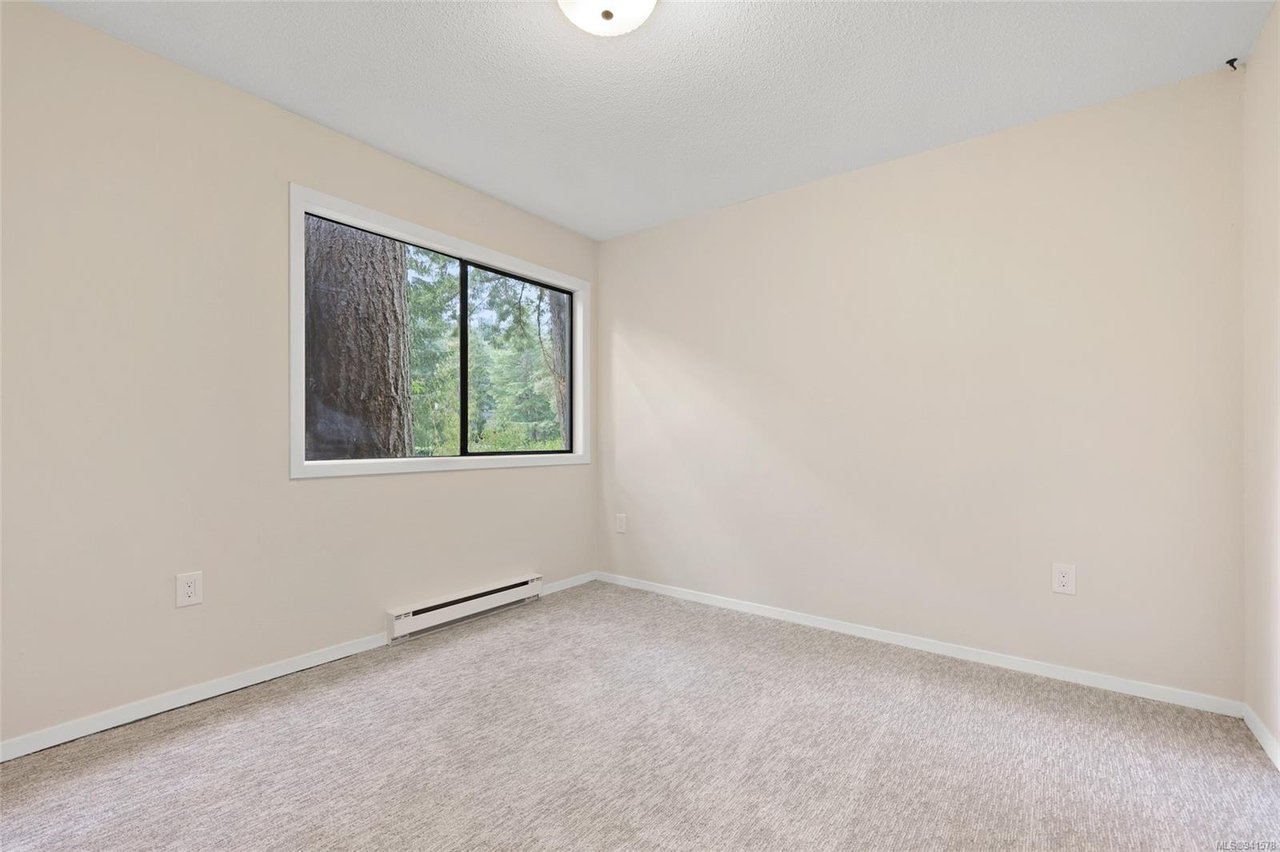 4527 Emily Carr Dr