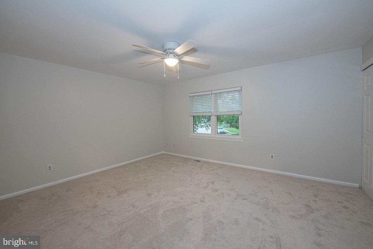 82 Woodbine Way