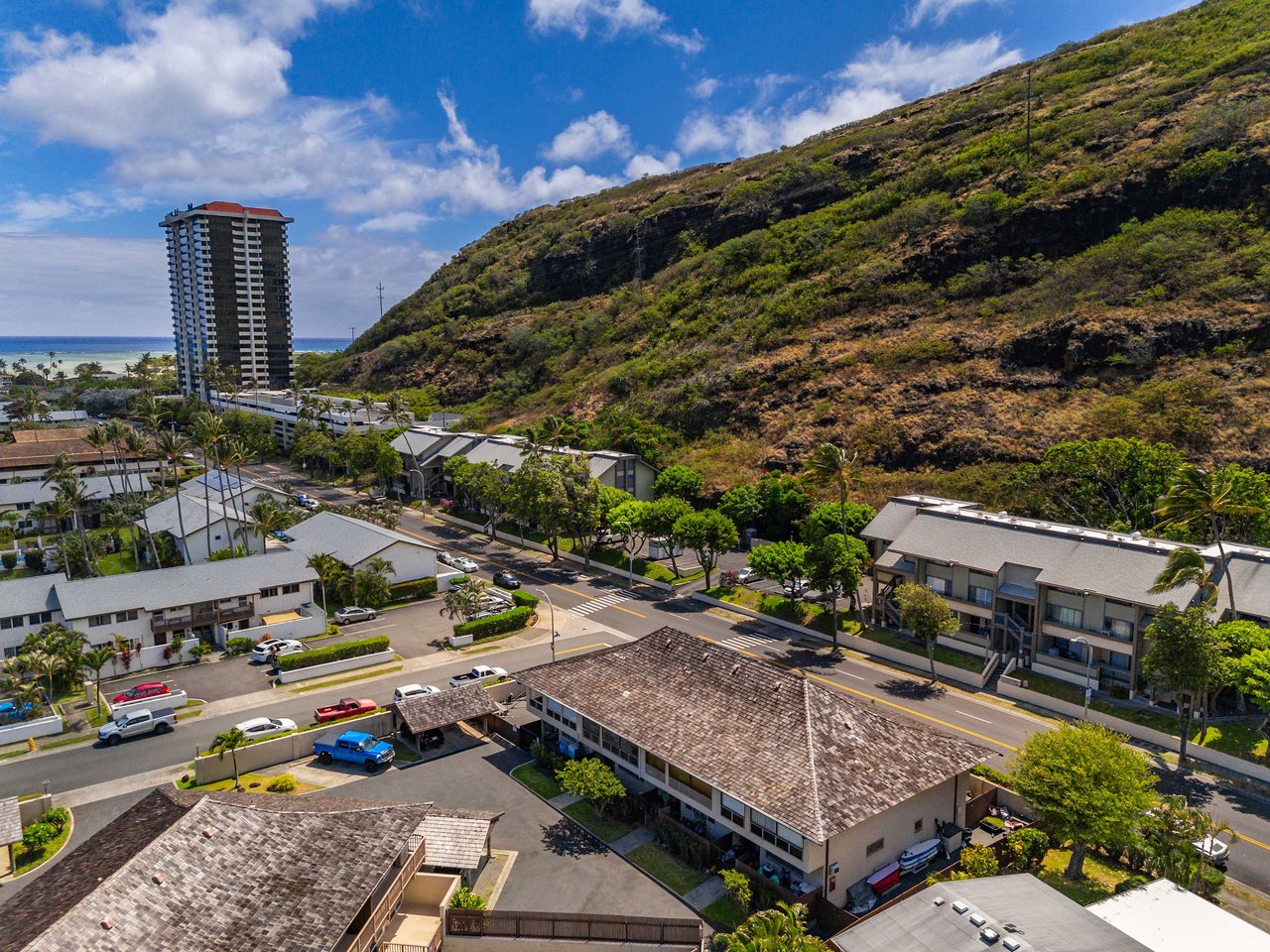 6204 Keokea Pl