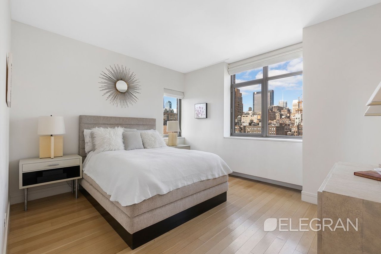 124 W 23rd St, #16A