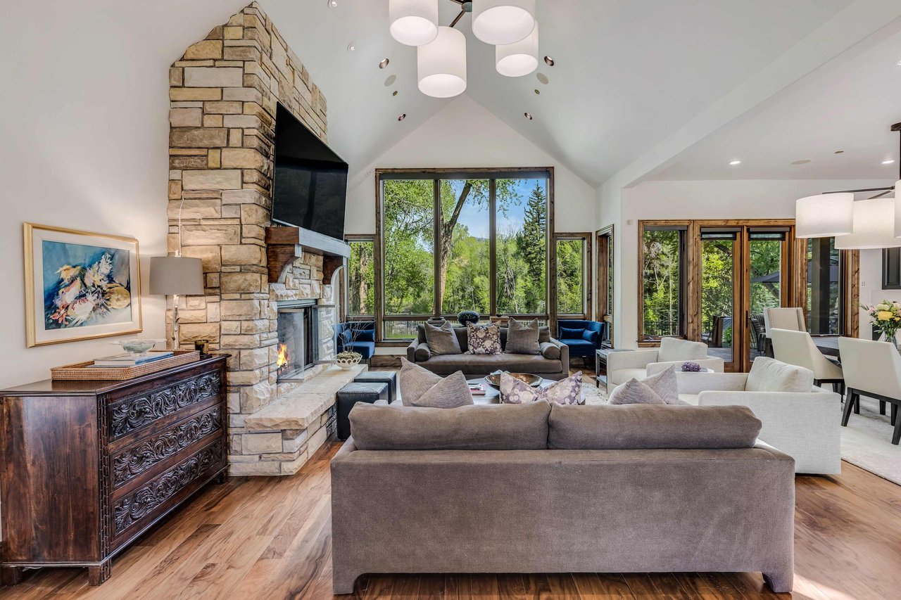 Fabulous Luxurious 5 Bedroom Home in Snowmass