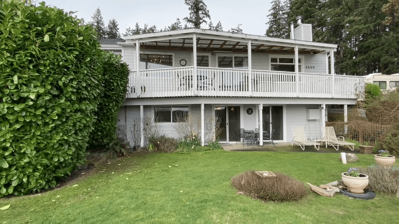 4208 Sunrise Park Wy, Greenbank, WA 98253