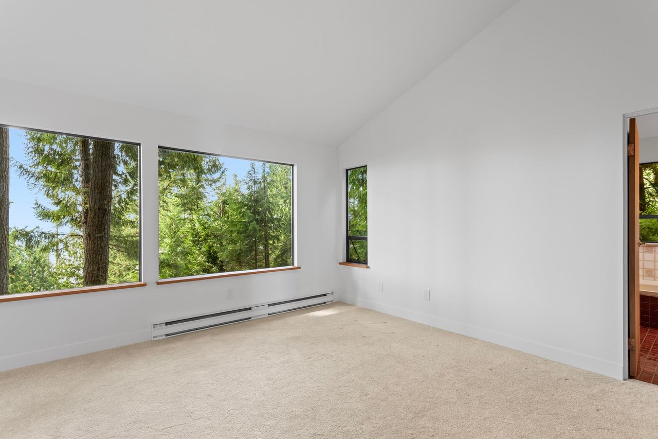 60 Sunset Dr