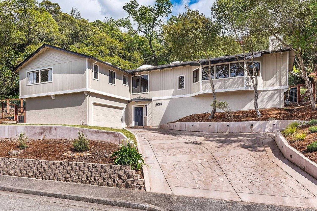 2406 Rancho Cabeza Dr