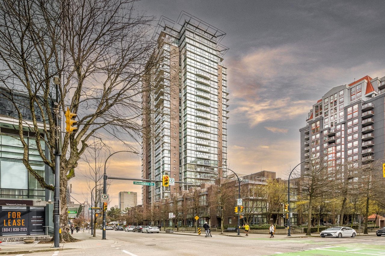 702-1068 Hornby Street, Vancouver