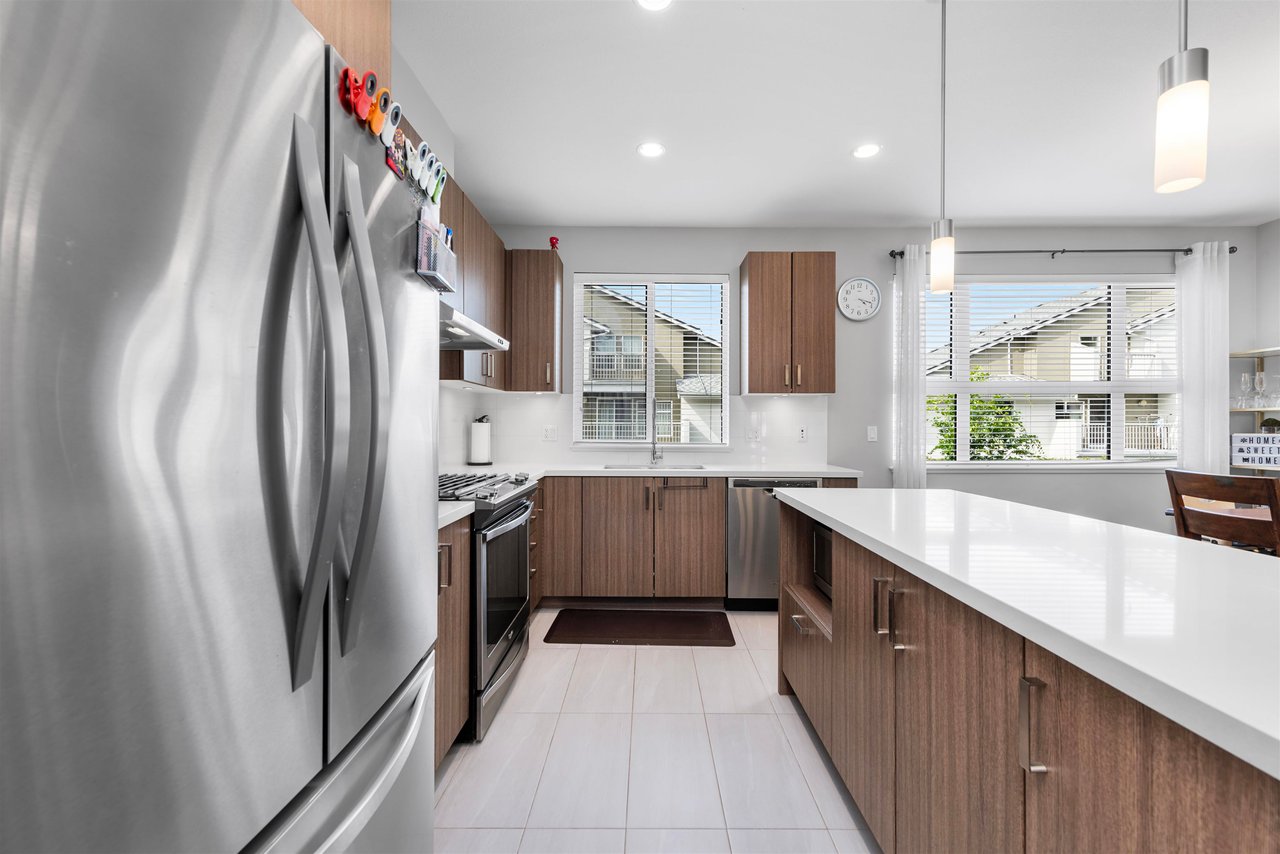 9-7180 Gilbert Rd