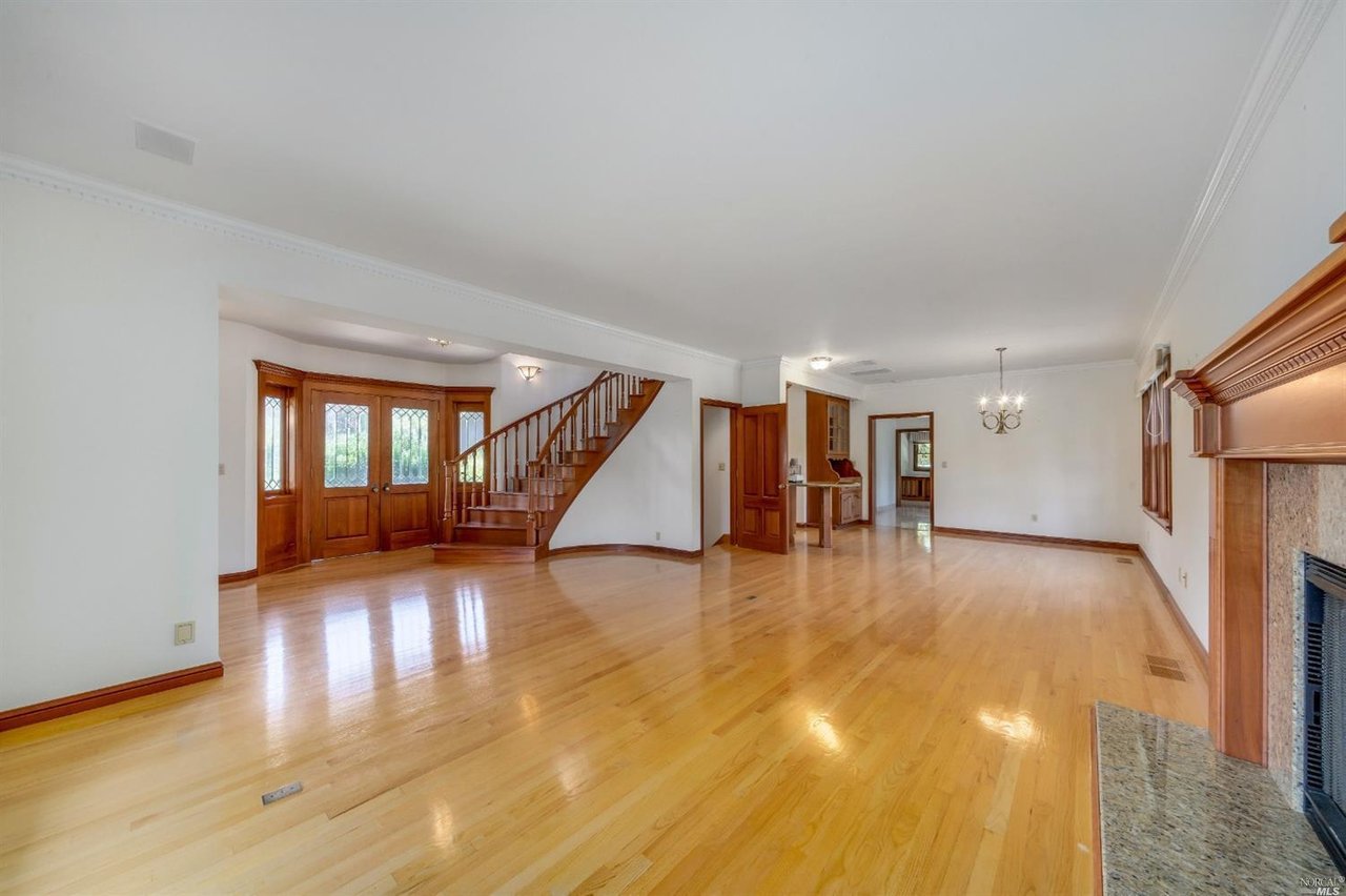 3875 W Dry Crk Rd