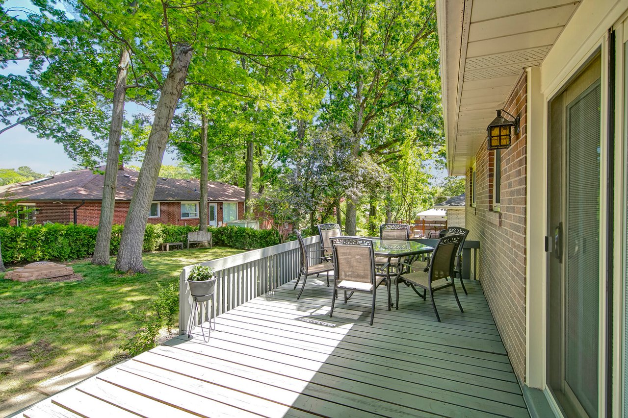 3177 The Credit Woodlands