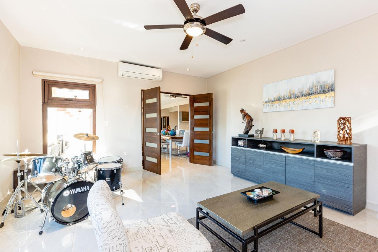 Luxury 6 BR Villa in Flamingo, Incredible Views | Starting At $1,350.00 Daily