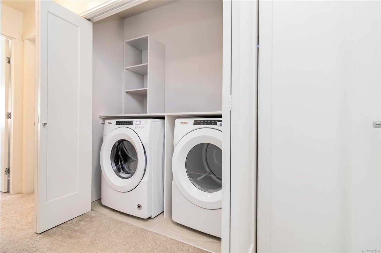 21-370 Latoria Blvd, Colwood