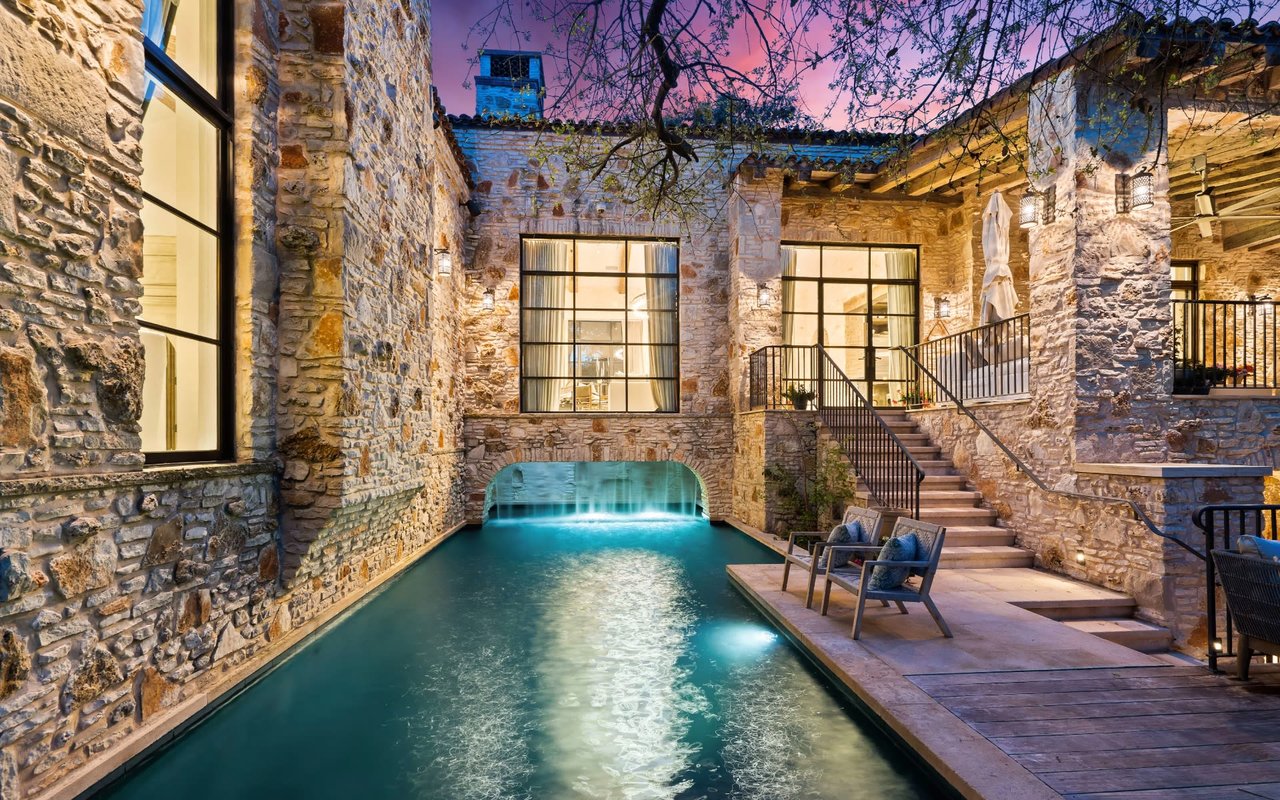 Selling a Home in Lake Austin