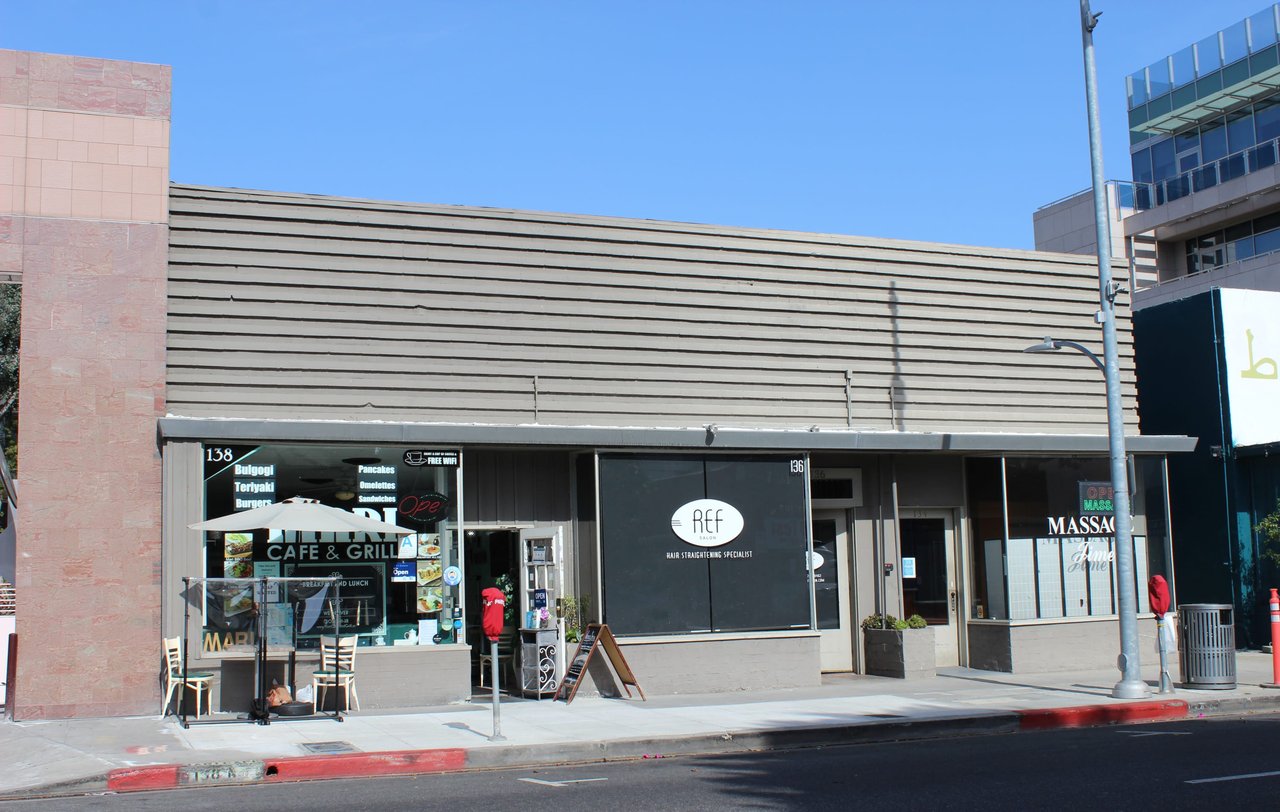 134 N. Robertson Blvd