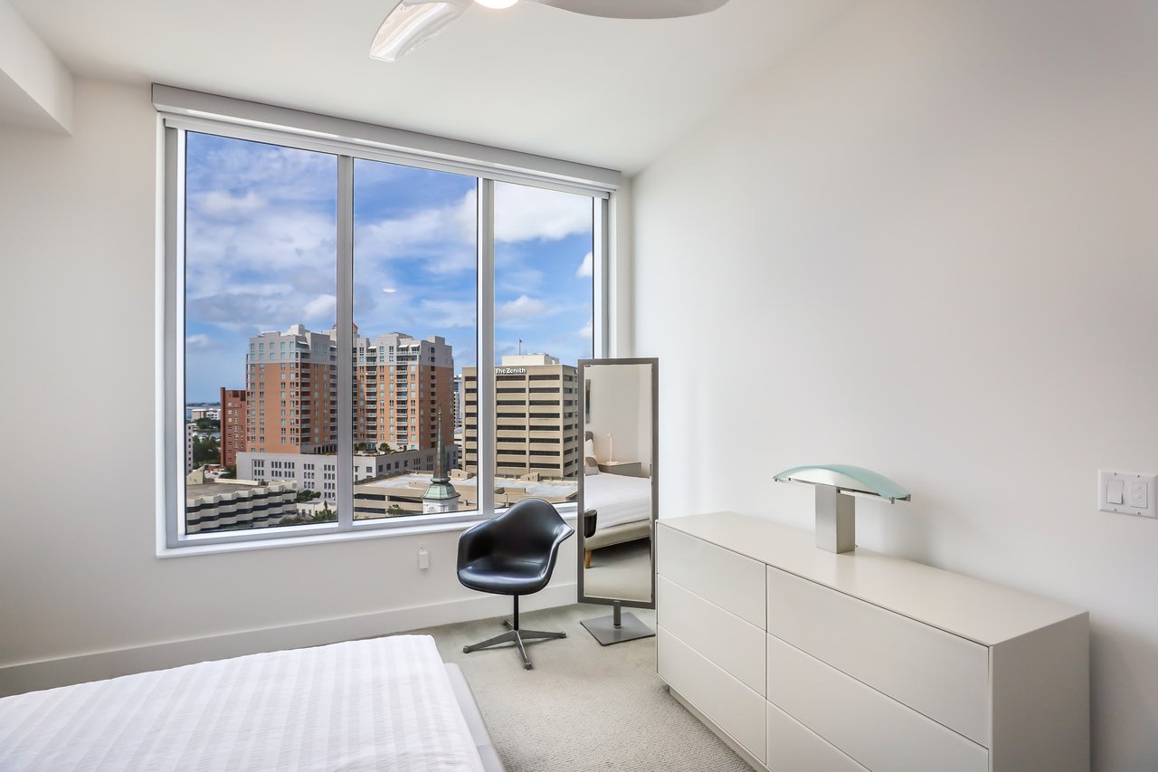 111 S Pineapple Ave #1008