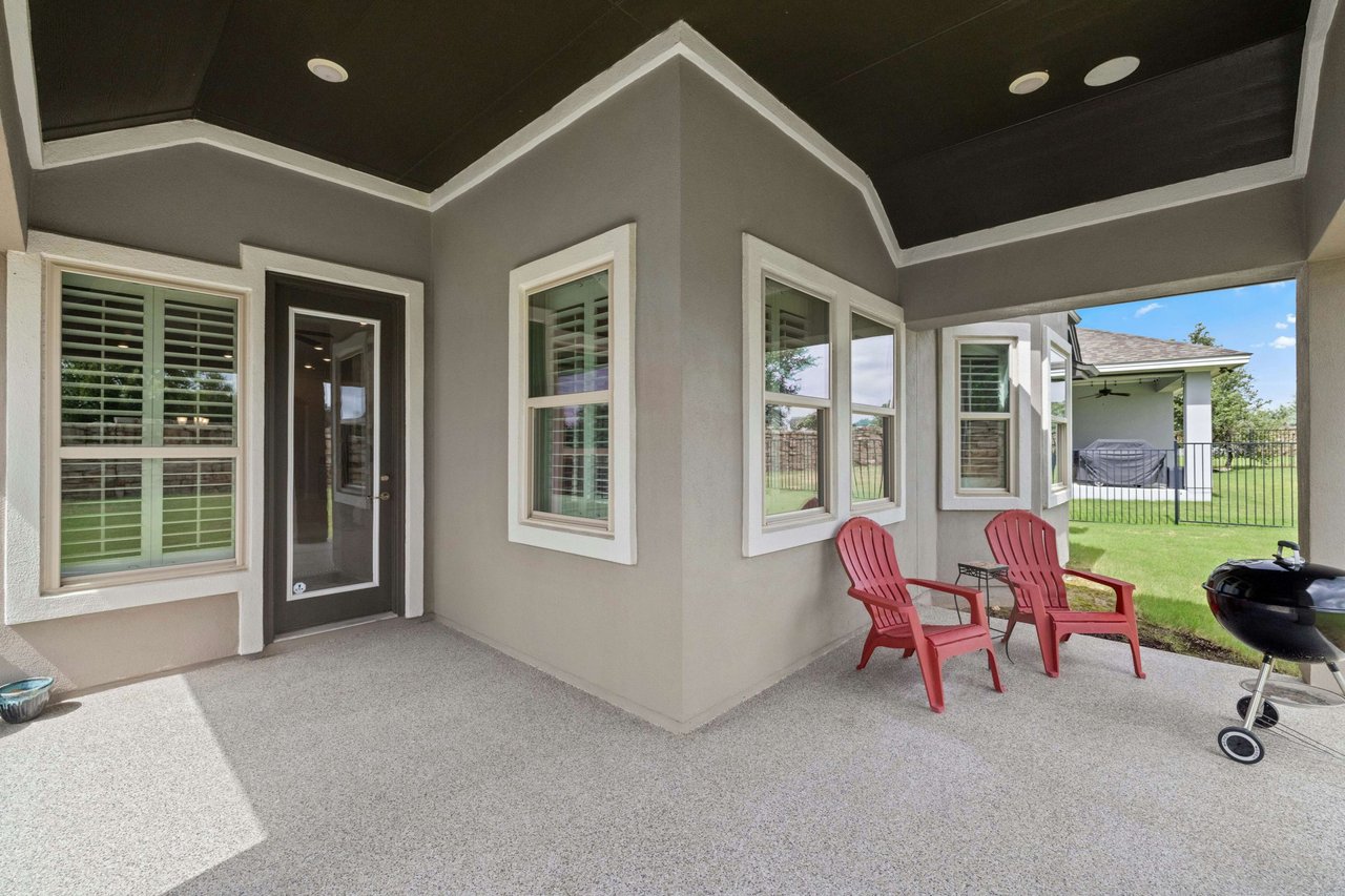 Impeccably Maintained 1-Story Taylor Morrison Home with Luxurious Amenities in Desirable Travisso Neighborhood!