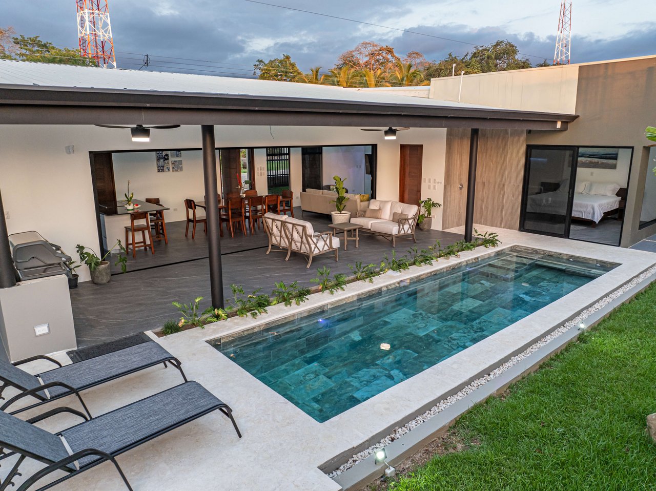 Stylish 3 bed, 3 bath Brand New  Villa in Uvita. 