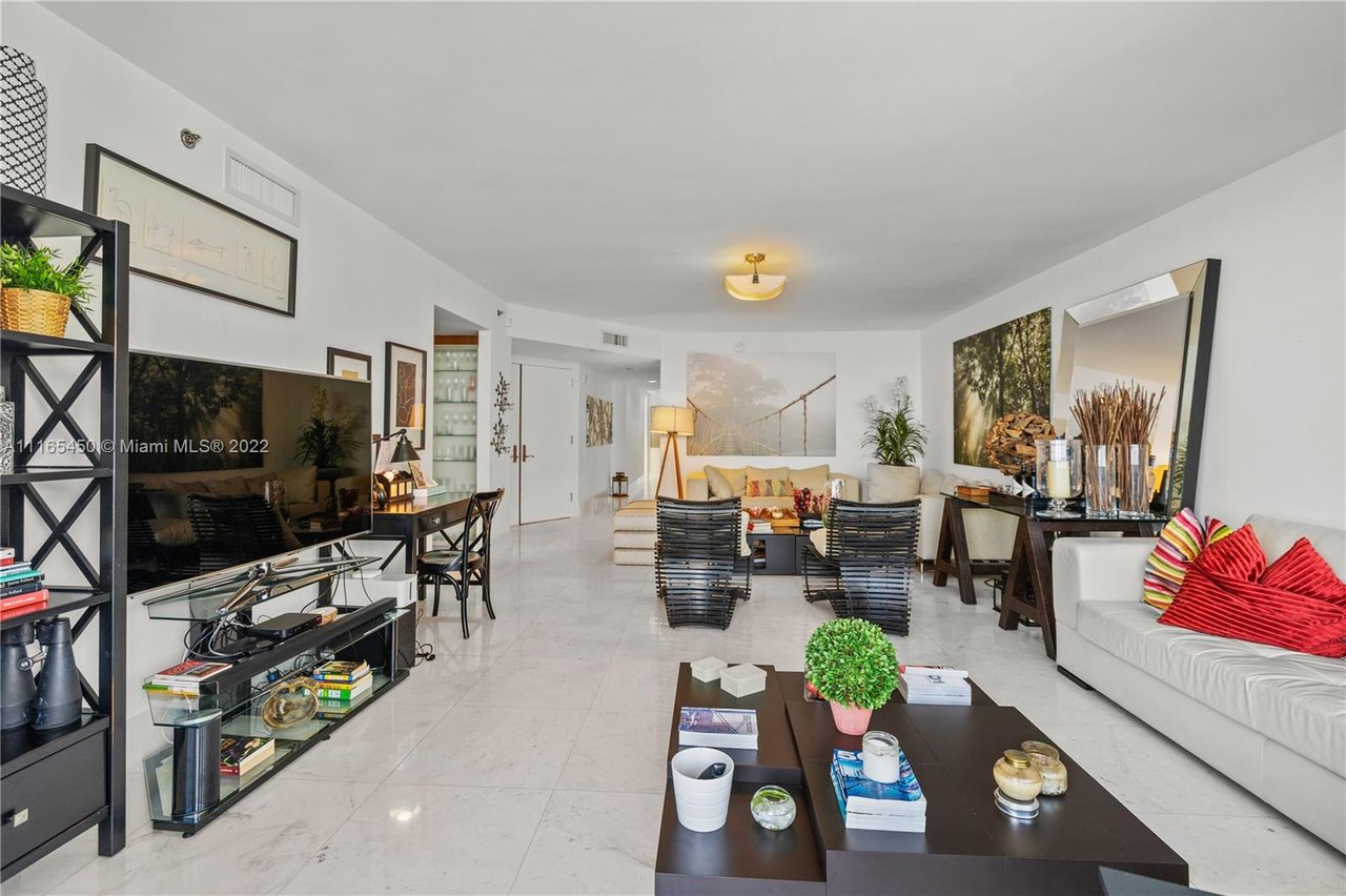 17201 Collins Ave #3708 Sunny Isles FL