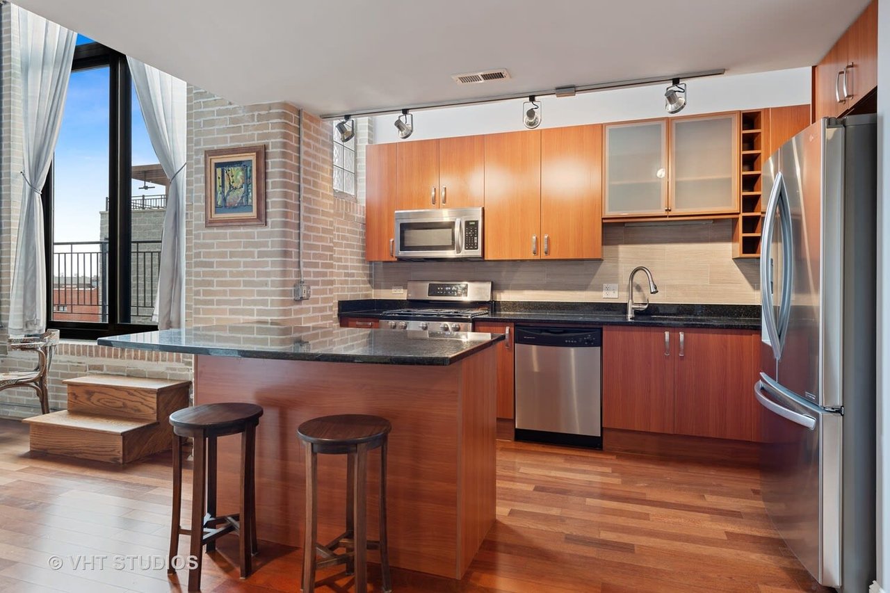 1521 W Haddon Ave, #4C