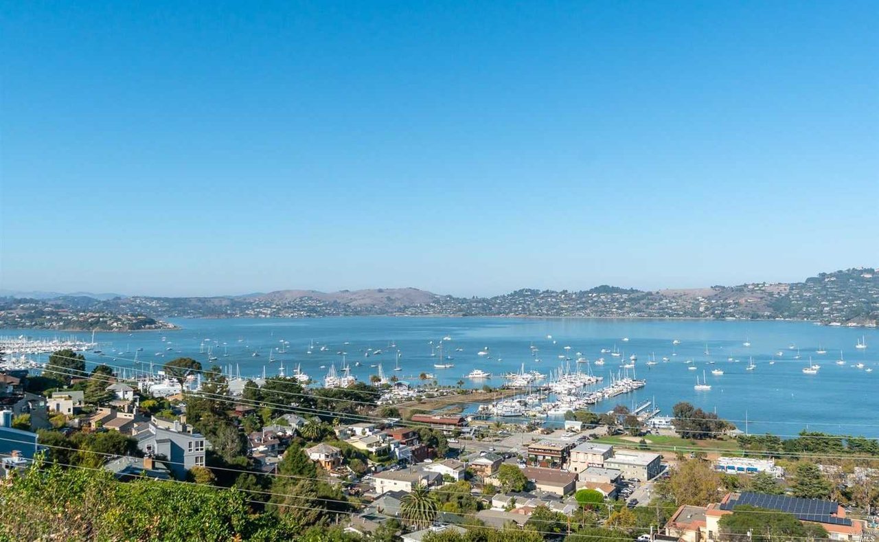 159 Cazneau Ave
