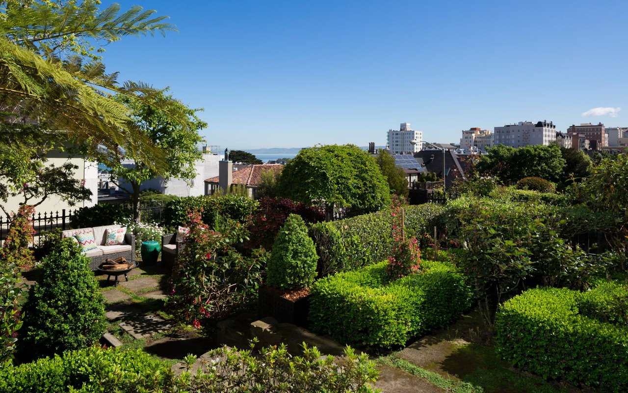Legendary Pacific Heights Residence