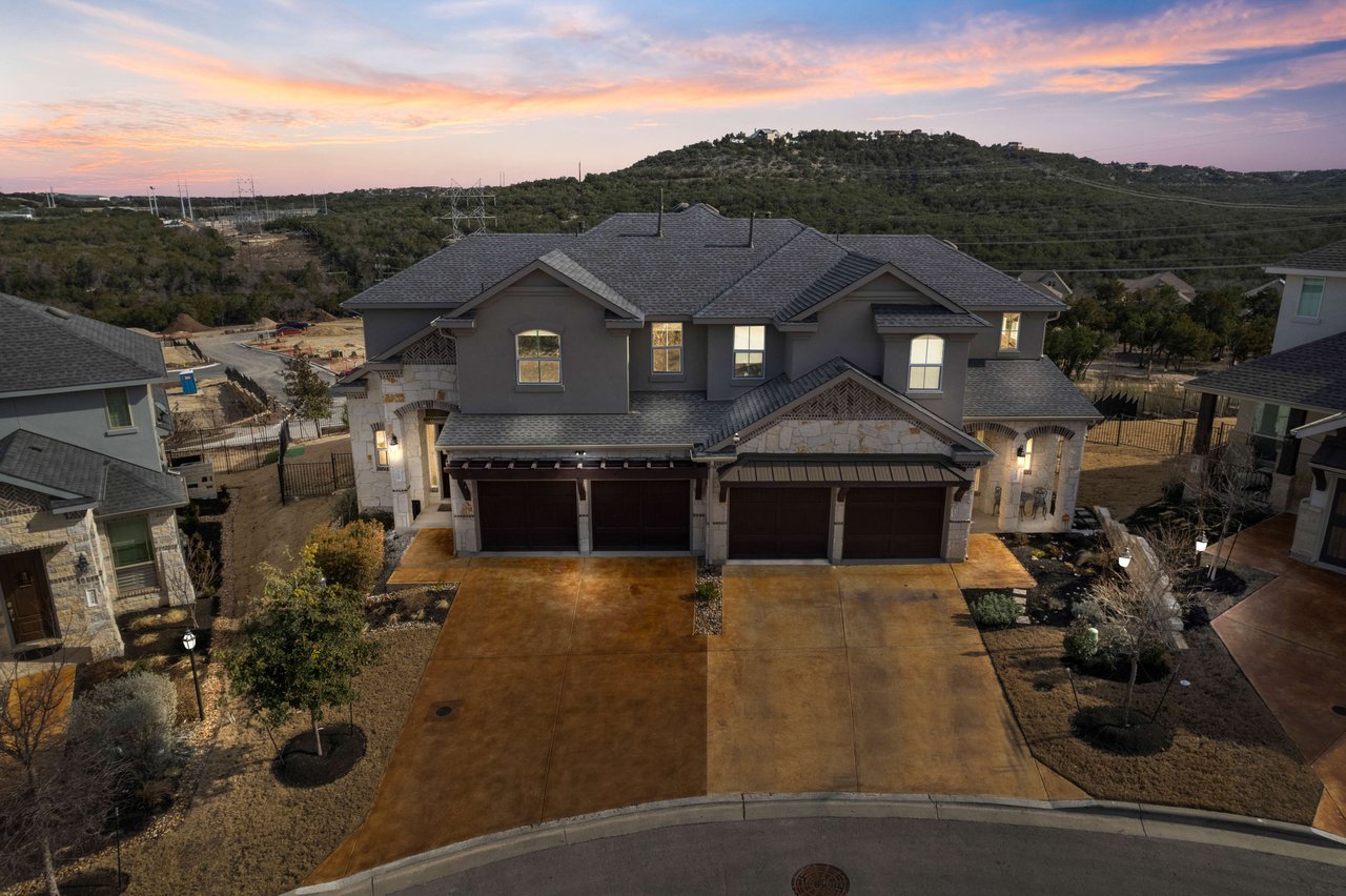 The Vineyards at Rough Hollow