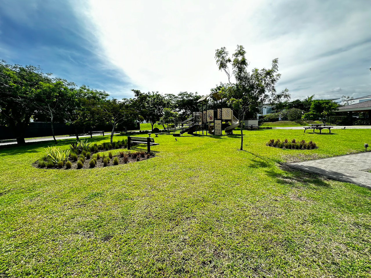 Flat Gated Community Lot, Alajuela