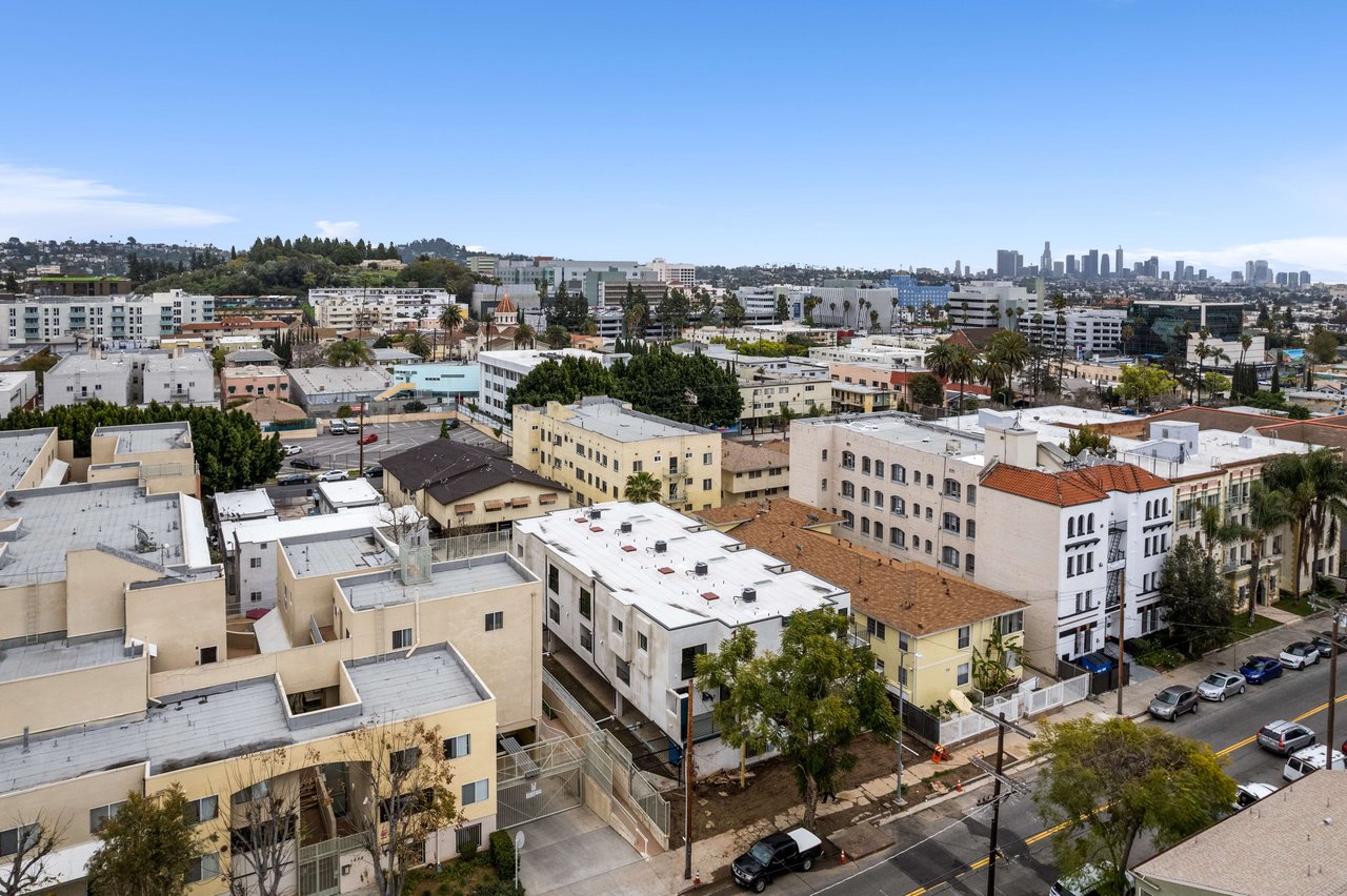 Hollywood Townhomes for Sale, 2 Units Remain