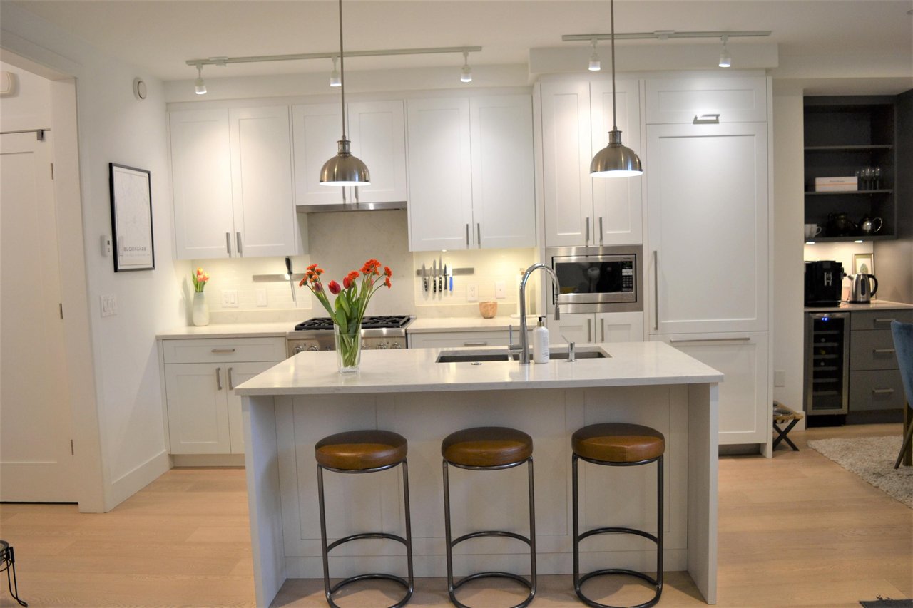 2519 W 8th Avenue, Vancouver