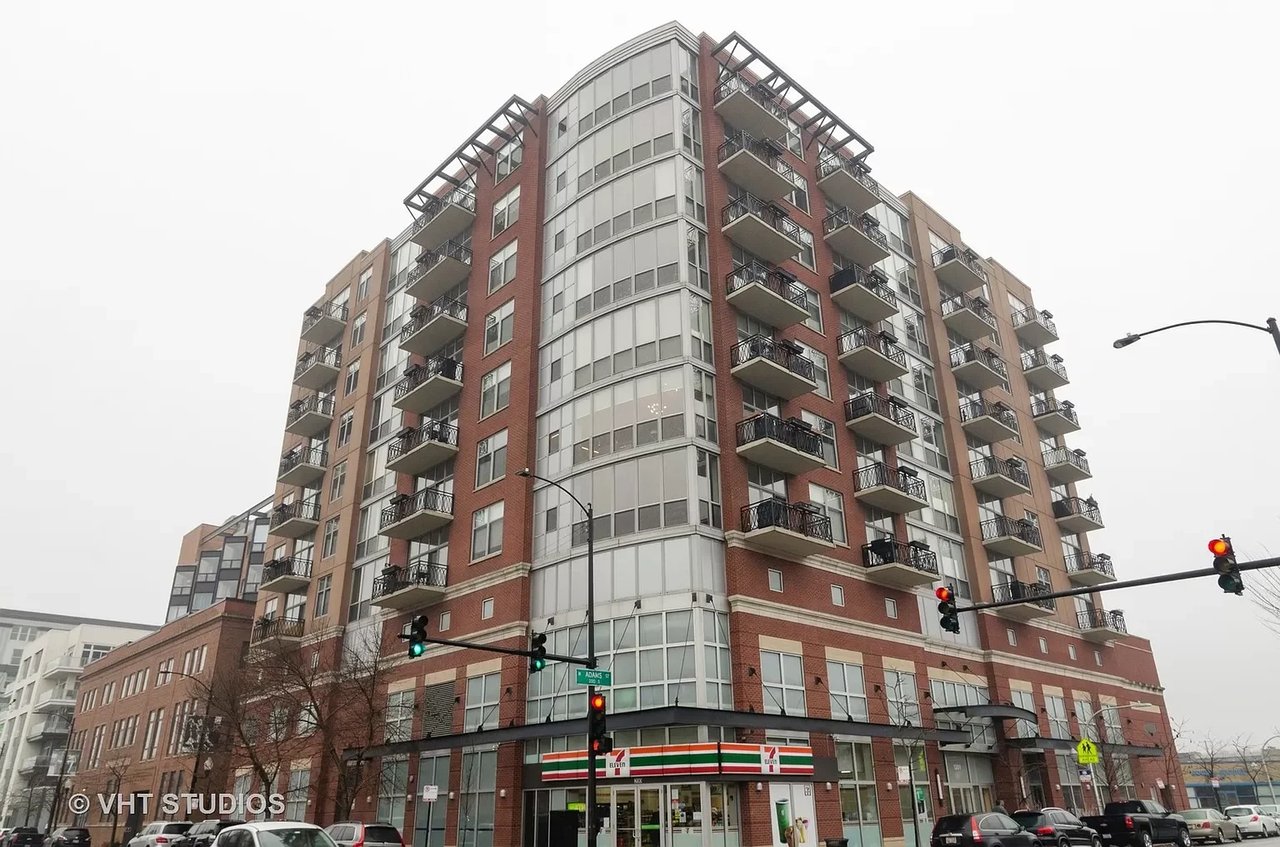 1201 W Adams St APT 602
