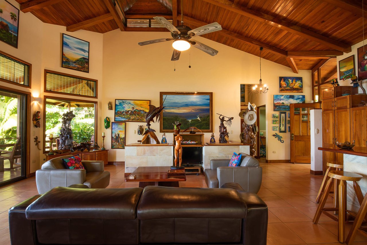 Lush Garden Multi Home Estate, Dominical, Puntarenas