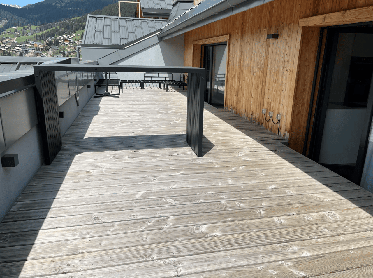 SUNNY CHATEL PENTHOUSE 