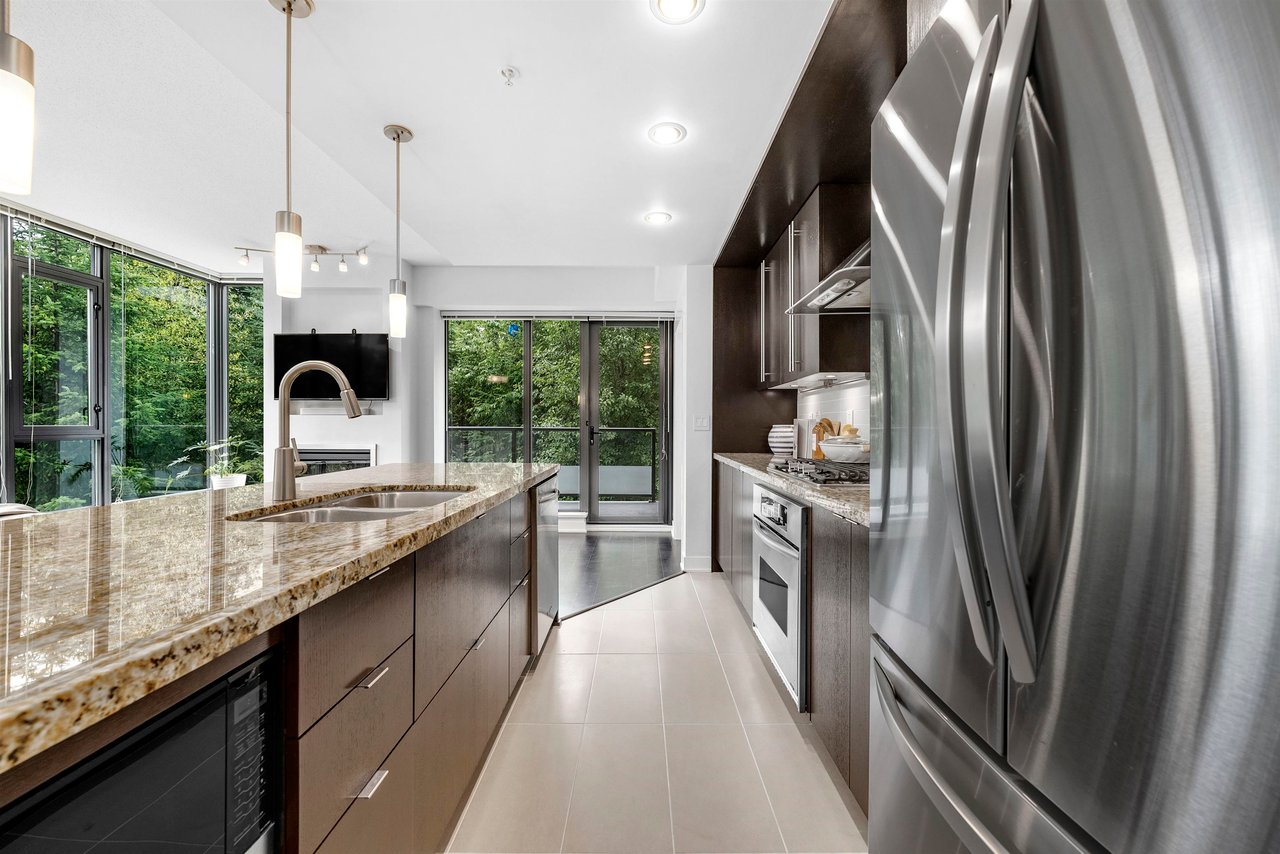 303-7088 18th Ave