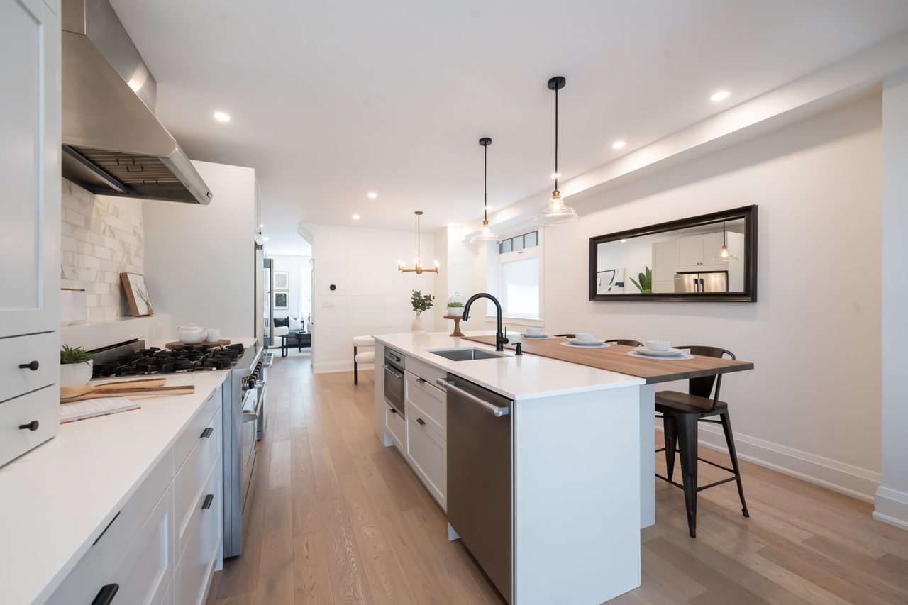 38 Richard Ave 