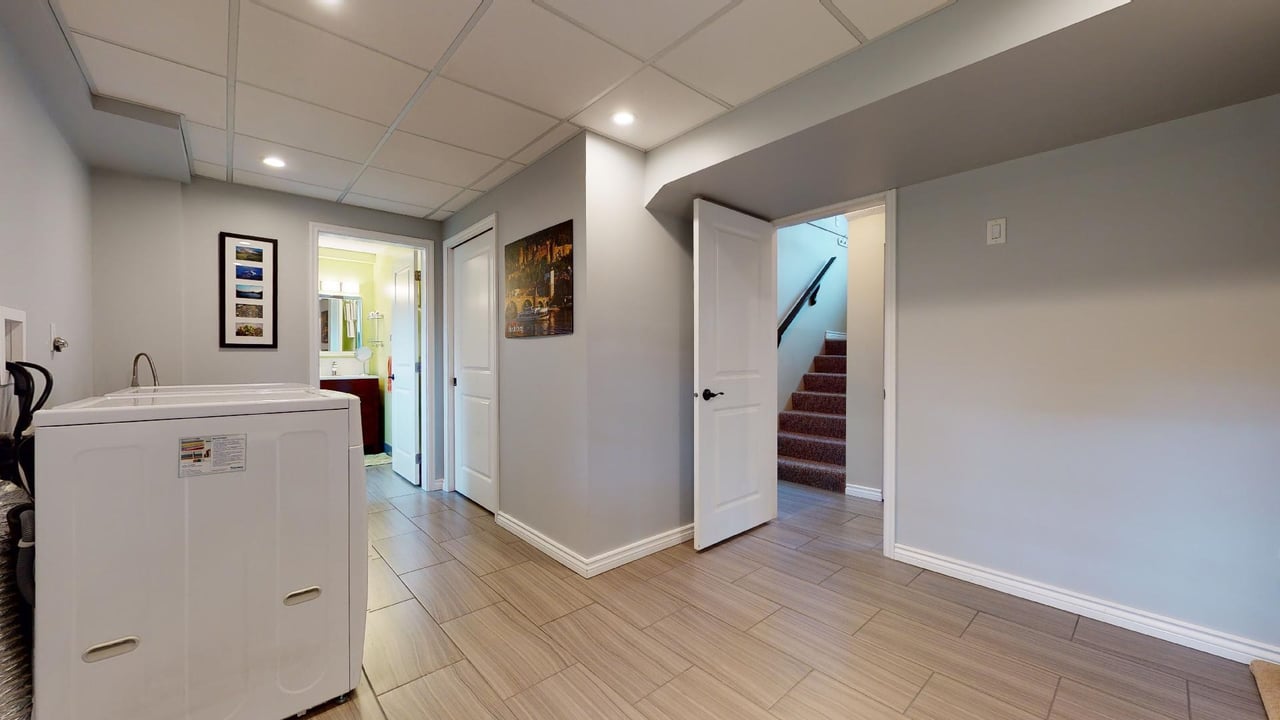 38240 Myrtlewood Cres