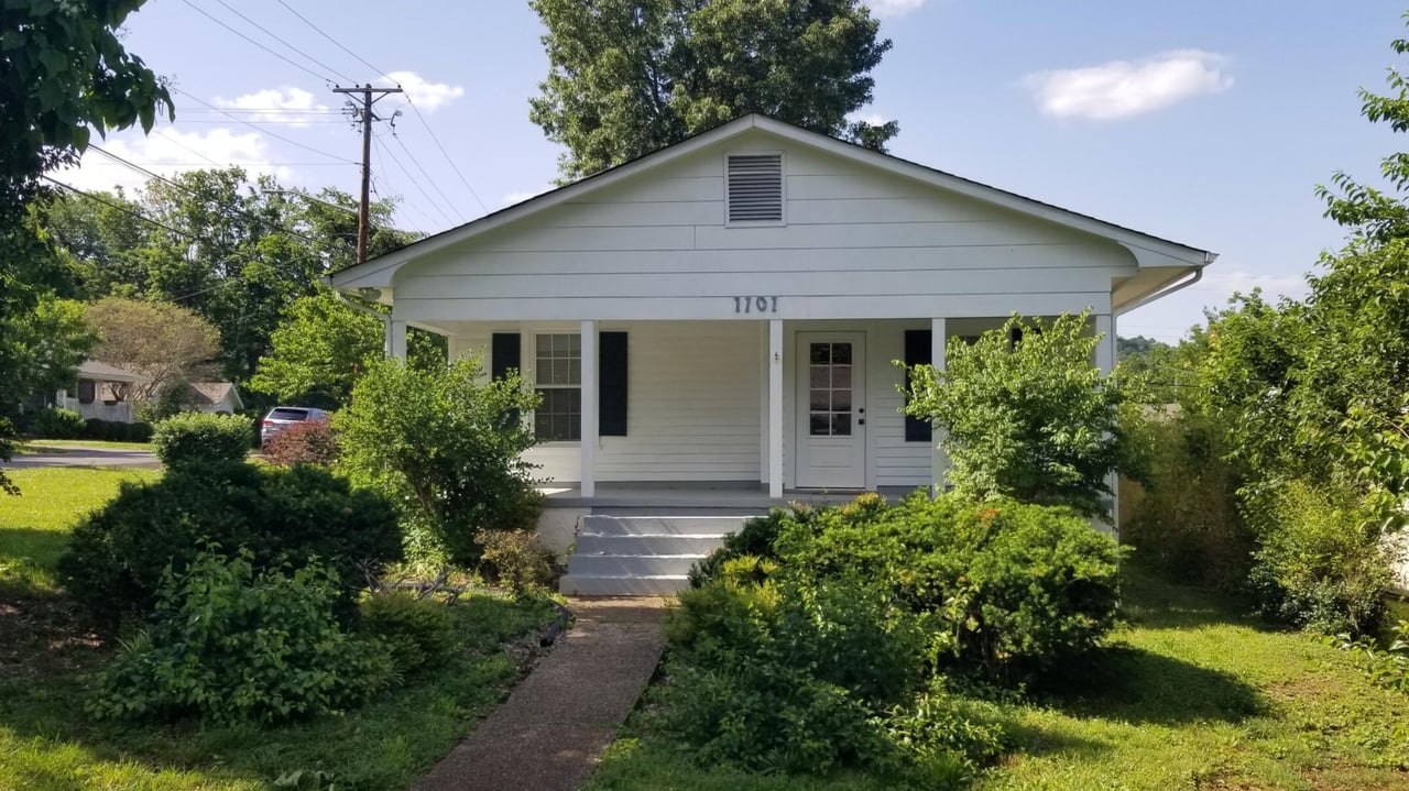 1101 Hiawassee Avenue