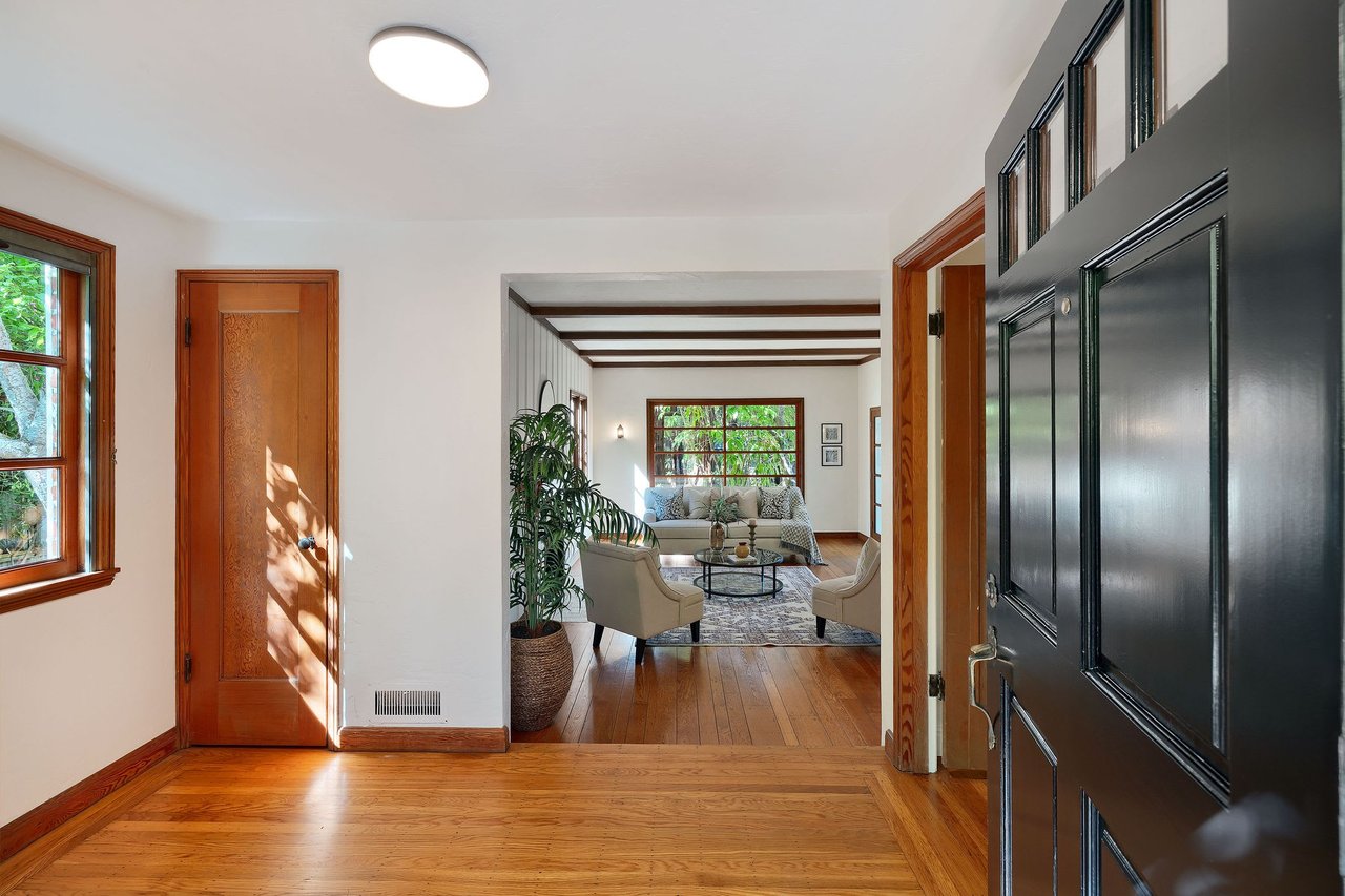 10 Ardmore Road, Larkspur