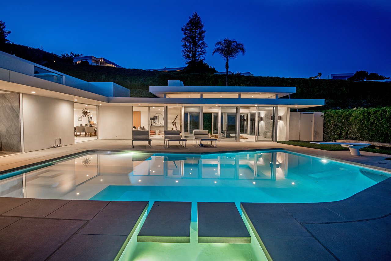 Spectacular Trousdale Mid-Century Modern