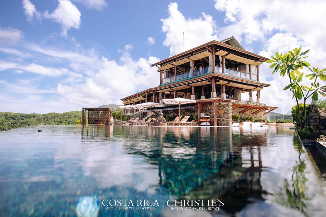 Casa Chameleon Residences Villa #2